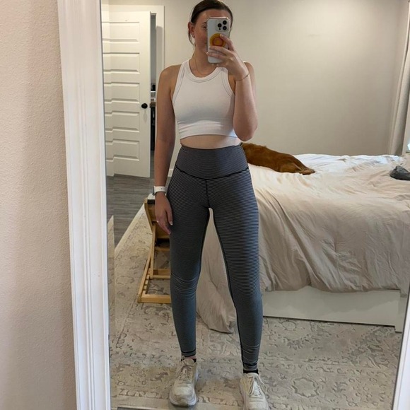 Lululemon leggings Size 4 - Picture 1 of 4
